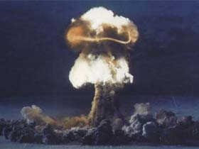 Ядерный взрыв. Фото 1956 года