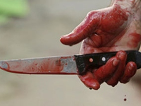 Окровавленный нож. Фото: topicnews.net
