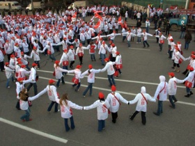 Движение "Наши". Акция "Связной президента".  Фото с сайта www.yuga.ru.
