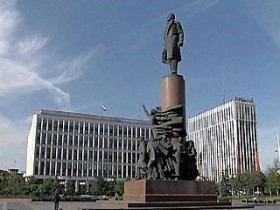 Здание МВД на Калужской площади. Фото с сайта www.s52.radikal.ru