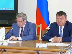 Виктор Толоконский и Анатолий Сердюков, фото с сайта sibfo.ru