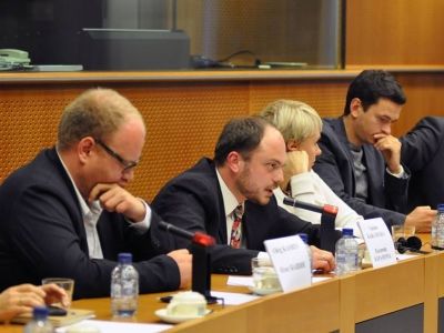 Олег Кашин, Владимир Кара-Мурза, Евгения Чирикова и Илья Яшин на слушаниях в Европейском парламенте