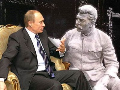Путин и Сталин. Фото: delyagin.livejournal.com