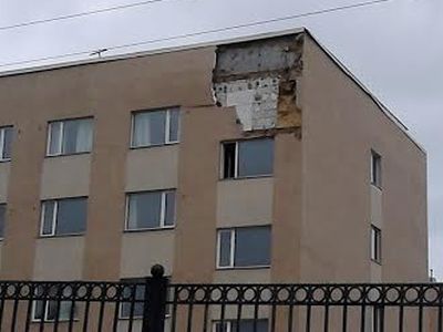 Разрушение здания ДВФУ. Фото: РИА PrimaMedia