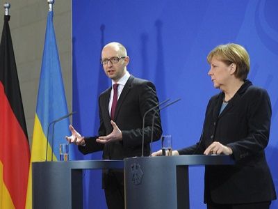 А.Яценюк и А.Меркель. Источник - http://focus.ua/