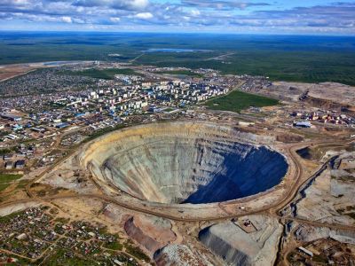 Рудник "Мир" в Якутии. Фото: Putidorogi-nn.ru