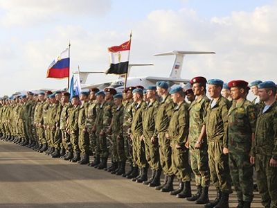 Российские и египетские десантники. Фото: tvzvezda.ru