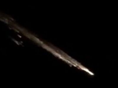 Падающий спутник "Метеор-М" над Канадой. Скрин видео, источник - topspb.tv