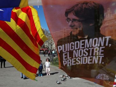 Каталонский плакат "Пучдемон - наш президент!" Фото: Reuters