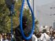 Палач, публичная казнь через повешение в Иране. Фото: znaj.ua