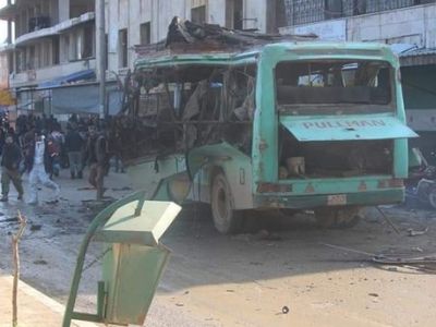 Автобус, пострадавший от взрыва в городе Африн, Сирия. Фото: IHA