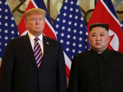 Дональд Трамп (слева) и ?Ким Чен Ын. Фото: Leah Millis / Reuters