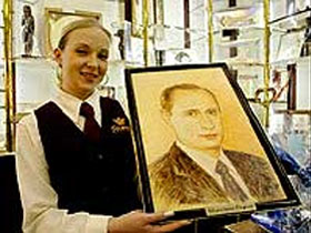 Портрет Путина из шоколада. Фото с сайта  www.rol.ru