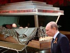 Путин и Ленин в Мавзолее (коллаж). Источник - uinp.info