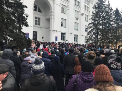 Народный сход в Кемерово, 27.3.18. Фото: Максим Учватов, www.facebook.com/uchvatov