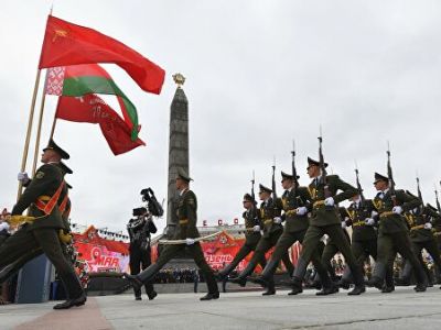 Парадные расчеты военнослужащих на торжественных мероприятиях. Фото:  Виктор Толочко / Sputnik